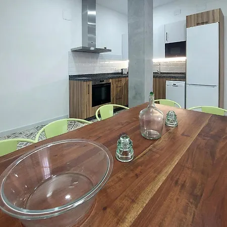3 Bedroom Beautiful In Apartament *