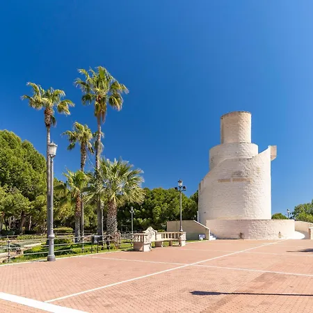 3 Bedroom Beautiful In Apartament